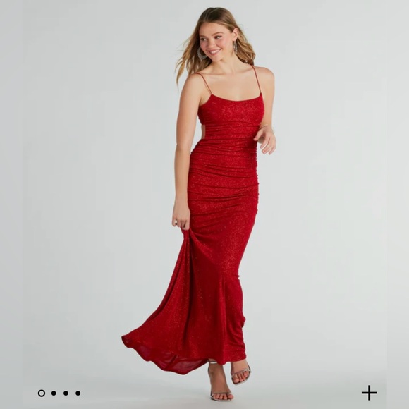 Windsor | Dresses | Windsor Unworn Prom Formal Glitter Open Back No Slit Red Size Xs Long Dress | Poshmark Windsor | Dresses | Windsor Unworn Prom Formal Glitter Open Back No Slit Red Size Xs Long Dress | Poshmark